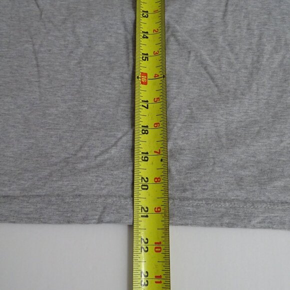 Cheetah V-Neck Heather Gray T-Shirt Women Size M 12 Cotton Short Sleeve - Picture 7 of 7